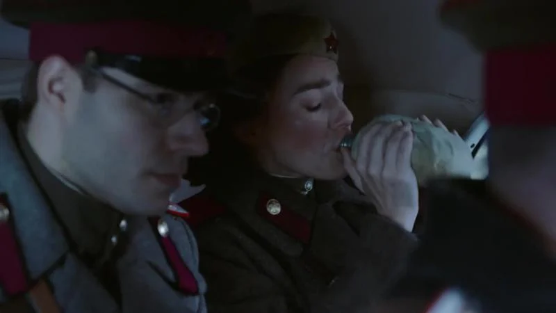 Кадры из сериала По законам военного времени (2016)